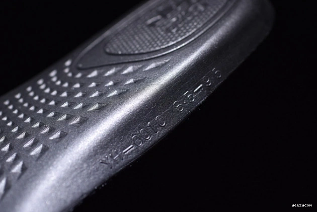 Yeezy Black V2 Adidas Boost 350 Core Green BY9611 1023